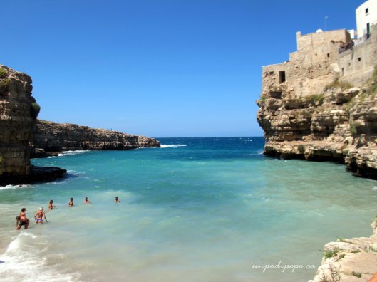 polignano-a-mare-spiaggia