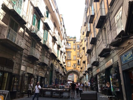 Port'Alba Via dei Tribunali Napoli